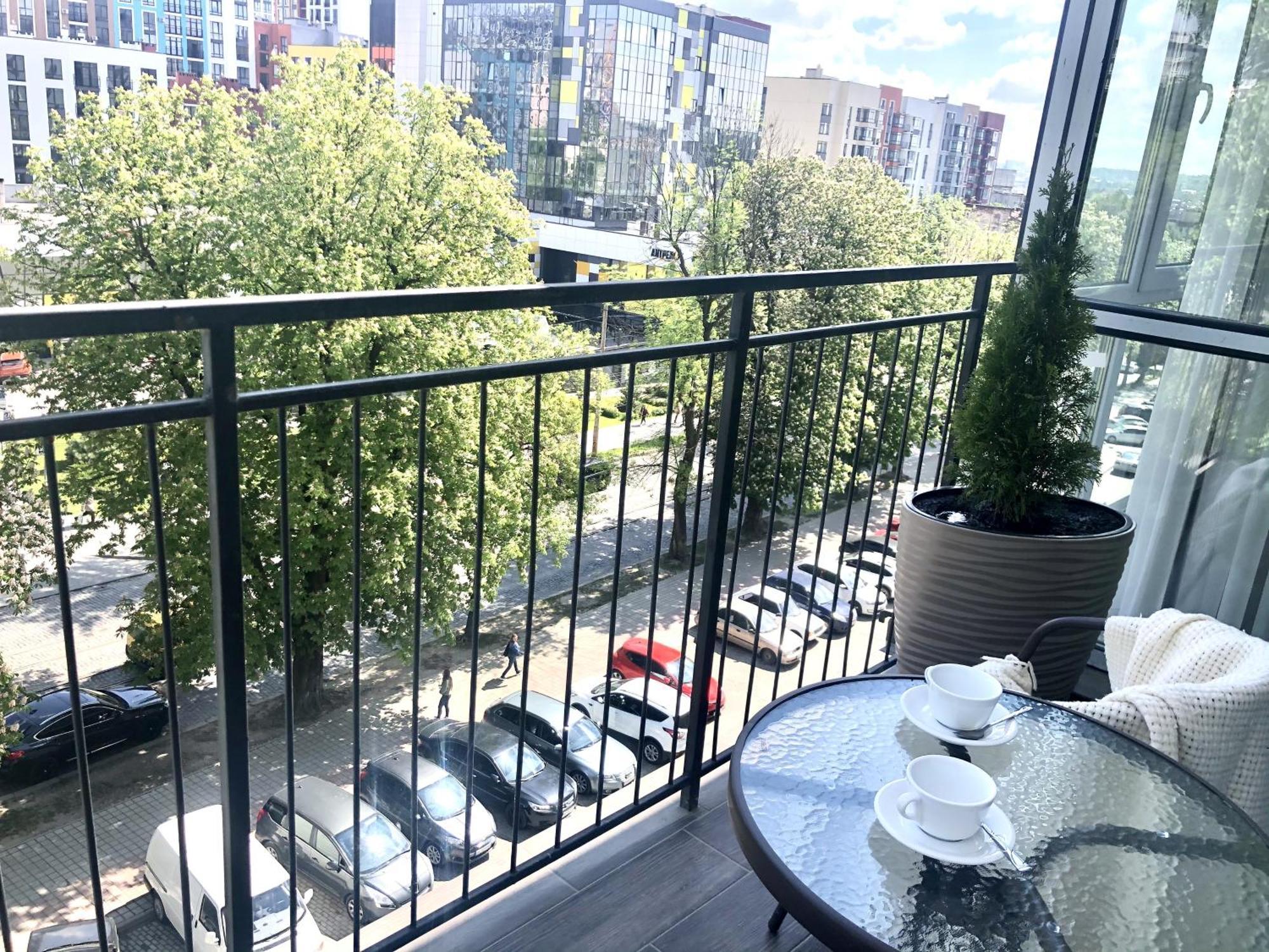 Osapart Comfortable Apartment In A Complex Great Britain Львов Экстерьер фото